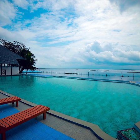 Water Scapes Hotel คุมาราคม ภายนอก รูปภาพ