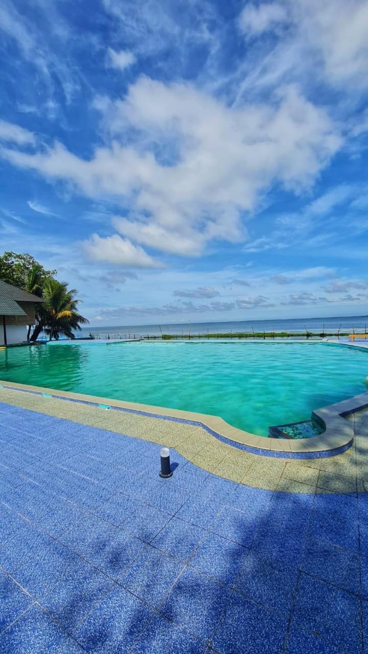 Water Scapes Hotel คุมาราคม ภายนอก รูปภาพ
